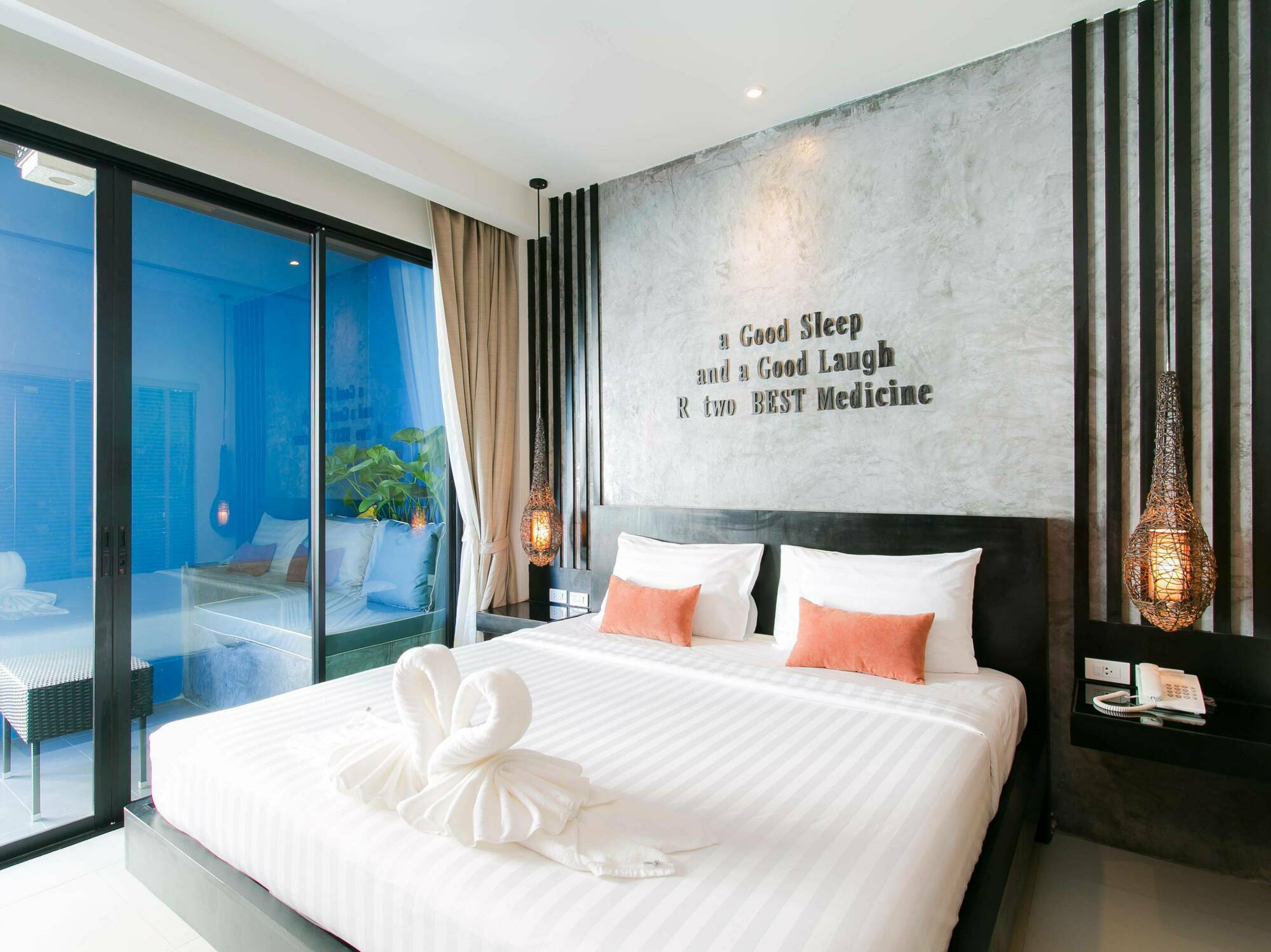 Готель The House Patong Екстер'єр фото