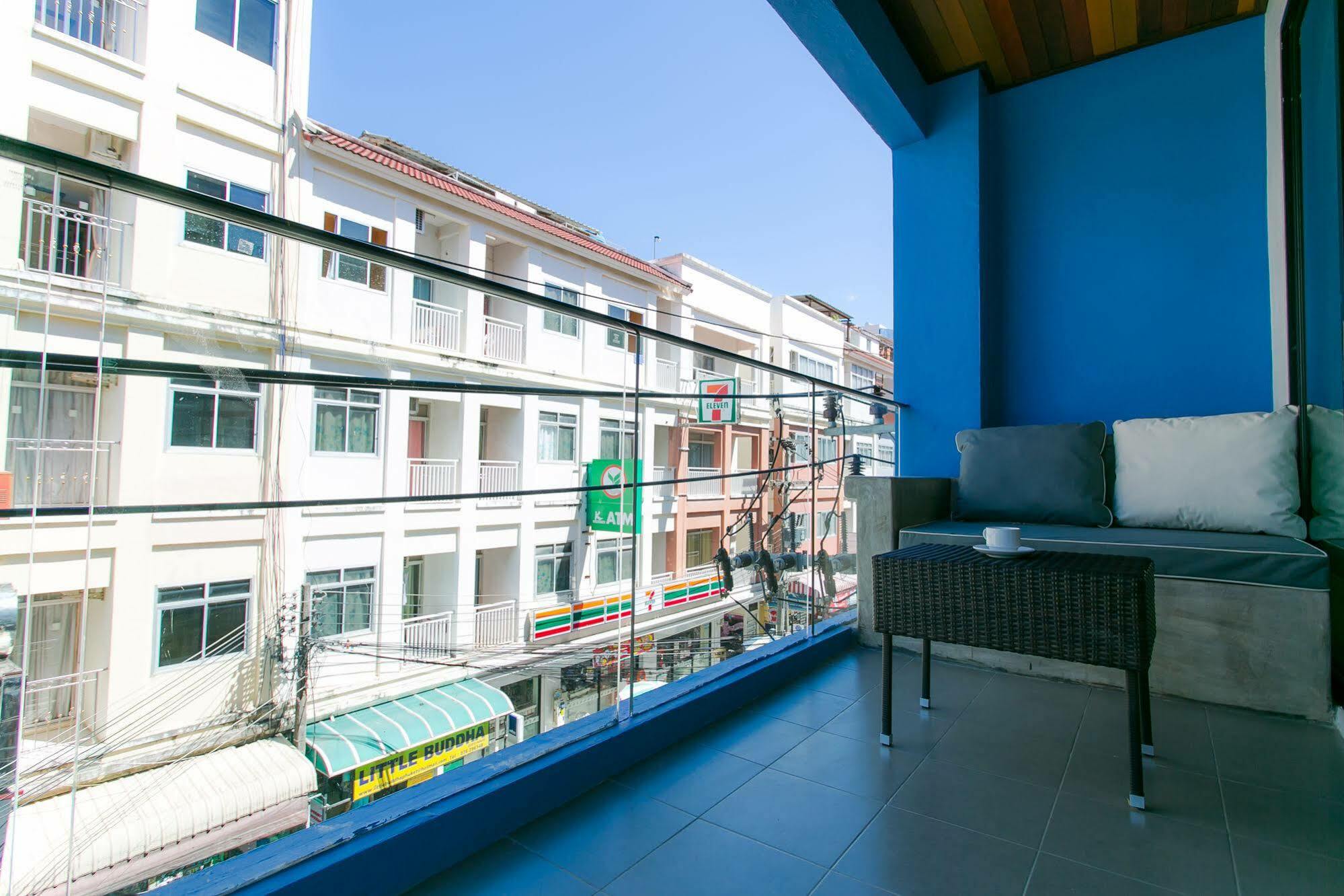 Готель The House Patong Екстер'єр фото