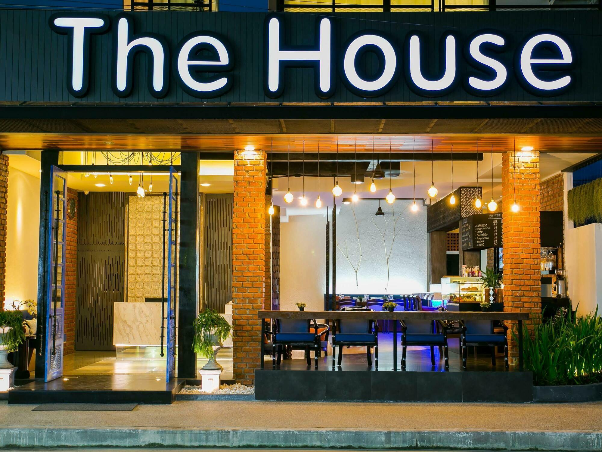 Готель The House Patong Екстер'єр фото